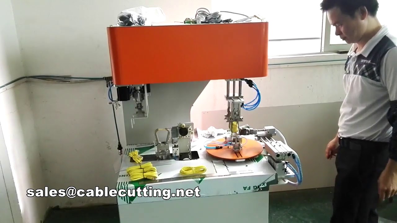 Automatisk kabelopprullings- og bindemaskin