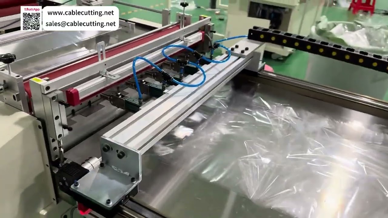 Automatisk webkutter med mekanisk armtrekk og oppsamling for myke og harde lange materialer
